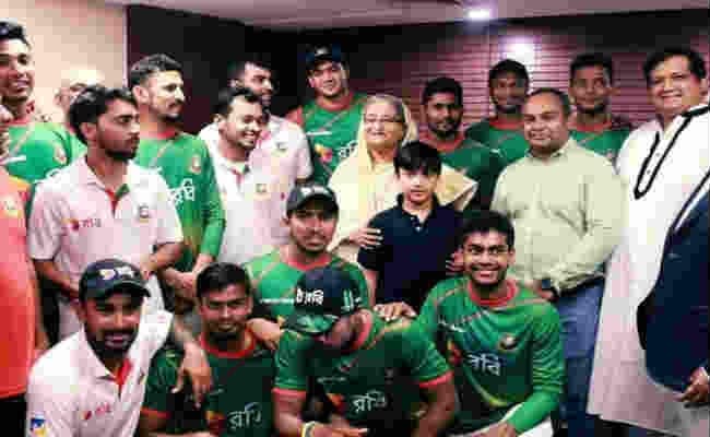 जश्न मनाते हुए बांग्लादेश क्रिकेट टीम का VIDEO हुआ वायरल