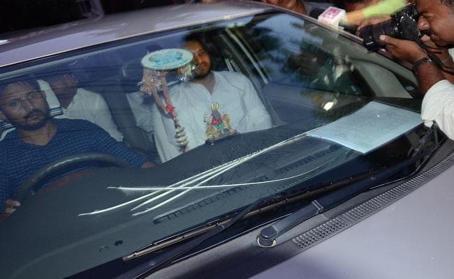 लालू परिवार के सदस्यों को एक बार फिर से पूछताछ के लिए बुलायेगा आयकर विभाग, जल्द भेजा जायेगा समन!