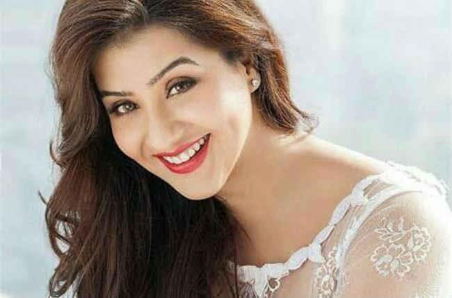 #BiggBoss11 में नजर आयेंगी EX ''अंगूरी भाभी'', जानें एक एपिसोड की कितनी लेंगी फीस...!