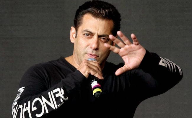 #SalmanKhan ने फैंस को दे डाली ये नसीहत, फिर जो हुआ...