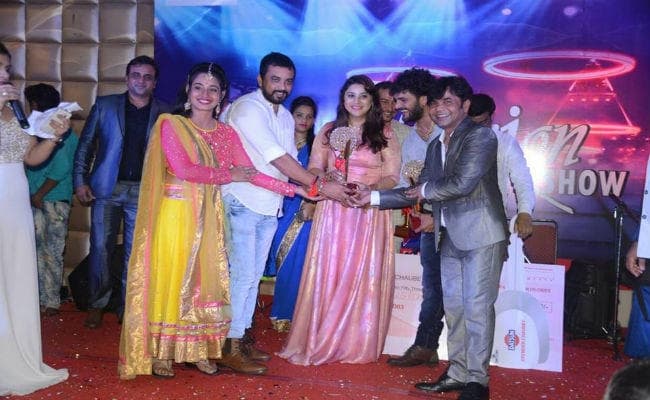 बनारस में खेसारीलाल यादव ने लांच किया फिल्‍म ''दहशत'' का ट्रेलर