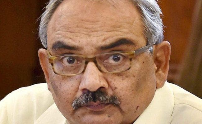 राजीव महर्षि नियंत्रक एवं महालेखा परीक्षक नियुक्त, सुनील अरोड़ा बने नये चुनाव आयुक्त