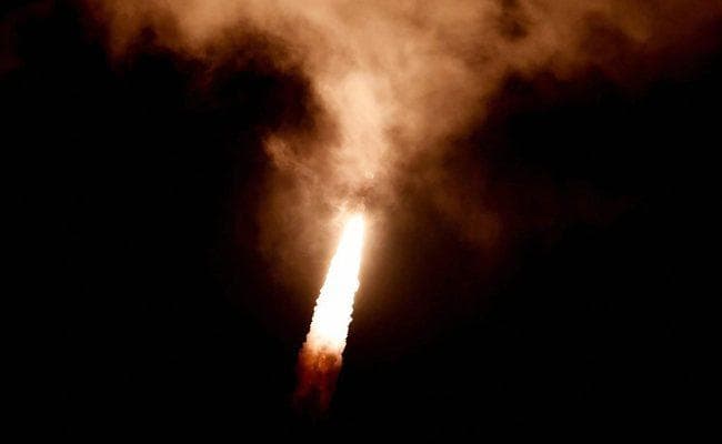 80 महीने बाद ISRO को लगा झटका, नौवहन उपग्रह IRNSS-1H का प्रक्षेपण विफल 80 महीने बाद ISRO को लगा झटका, नौवहन उपग्रह IRNSS-1H का प्रक्षेपण विफल