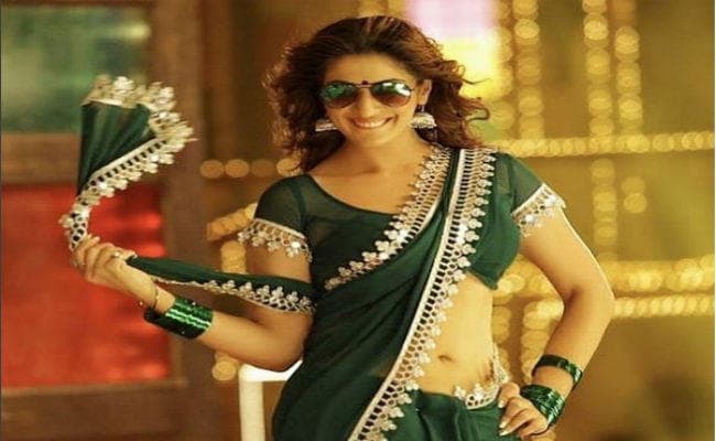 PICS : ''जूली 2'' की राय लक्ष्मी इंस्टाग्राम पर भी हैं Bold, Beautiful, Blessed