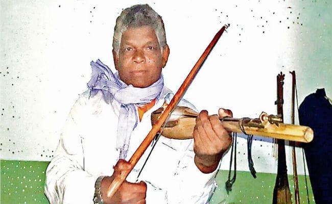 सांस्कृतिक धरोहर को बचाने में जुटे हैं दुर्गा मुर्मू