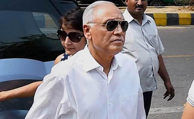 अगस्ता वेस्टलैंड हेलीकॉप्टर घोटाले में सीबीआइ ने पूर्व वायु सेना प्रमुख के खिलाफ दायर किया आरोप पत्र