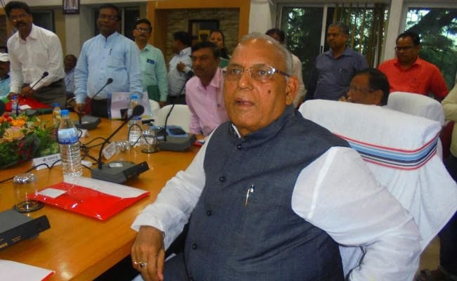 बीस सूत्री की बैठक : शिव के क्षेत्र से बड़े बे-आबरू होकर निकले रामचंद्र