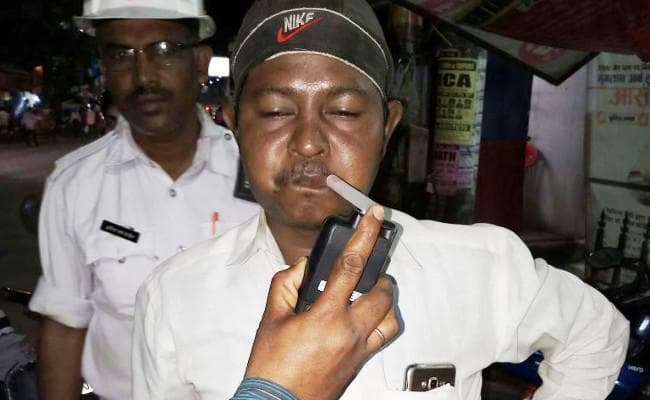 एक्शन में रांची पुलिस और प्रशासन, 4 महीने में 206 छापा, 90 लाइसेंस निलंबित