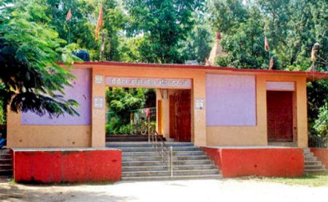 तपोवन मंदिर भूमि हस्तांतरण मामला : सीबीआइ जांच पर सुप्रीम कोर्ट ने रोक लगायी