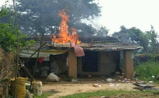 बकरीद में कुर्बानी को लेकर विवाद : छह घरों को फूंका, सुरक्षा बल सतर्क