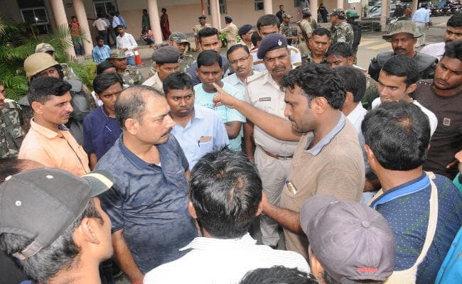 जमशेदपुर में डेंगू से युवक की मौत, टीएमएच में तोड़फोड़, हंगामा