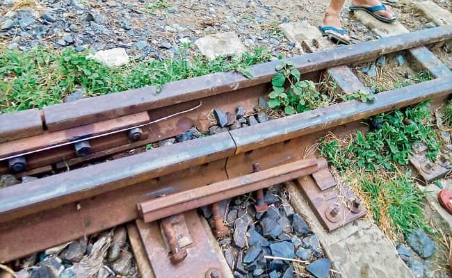 बाल-बाल बची राजगीर-फतुहा पैसेंजर, टला बड़ा हादसा