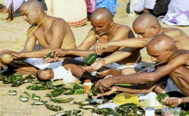 पितृपक्ष : इस बार 14 दिन ही होगा तर्पण, पितर देने आयेंगे आशीर्वाद