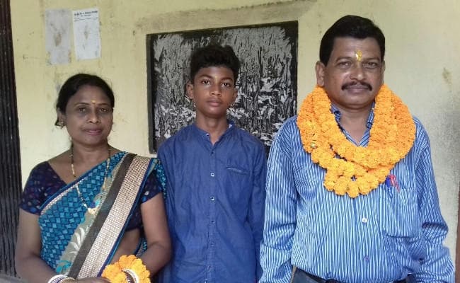 संथाली भाषा को जन-जन तक पहुंचानेवाले शिक्षक सुशील को राष्ट्रपति करेंगे सम्मानित