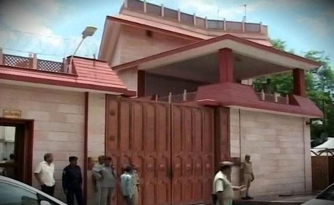 BIHAR : पूर्व मंत्रियों को बंगला खाली करने को 15-15 दिनों पर मिलेंगे तीन नोटिस