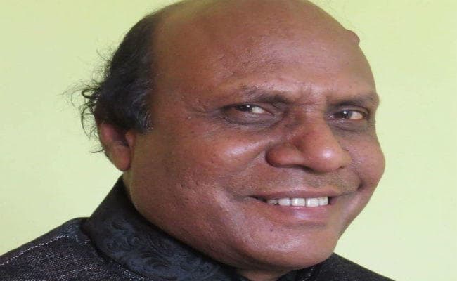 व्यंग्यकार कैलाश मंडलेकर को वर्ष 2017 का ज्ञान चतुर्वेदी सम्मान