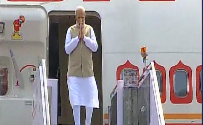 चीन, म्यांमा के पांच दिवसीय दौरे से स्वदेश लौटे प्रधानमंत्री नरेंद्र मोदी