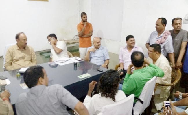 कोयला खदानों में लगी आग से बढ़ रहा है जमीन धंसने का खतरा, धनबाद के कुसुंडा क्षेत्र के लोगों को विस्थापित करने की तैयारी