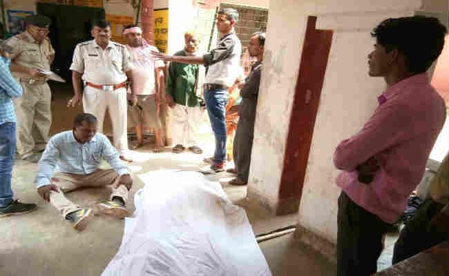 गुमला : ट्रक की चपेट में आने से गर्भवती महिला कांस्टेबल की मौत