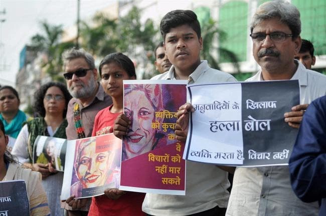 IN PICS : पत्रकार गौरी लंकेश की हत्या से देशभर में उबाल, देखें तस्वीरें