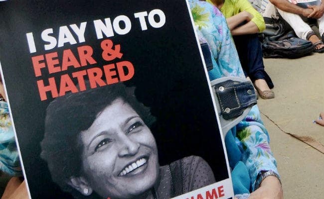 IN PICS: भाजपा नेता ने गौरी लंकेश को बताया बहन, कहा- संघ के खिलाफ नहीं लिखती तो जिंदा होतीं