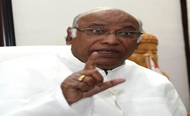 लोक लेखा समिति के सदस्यों ने एयर इंडिया में विनिवेश का किया विरोध