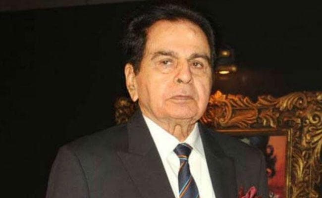 ...और फैंस के मैसेज सुन भावुक हो गये #DilipKumar