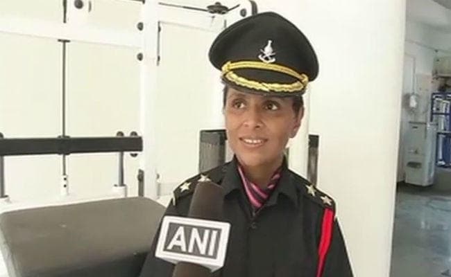 शहीद कर्नल संतोष की पत्नी स्वाति बनीं लेफ्टिनेंट, कहा उनका पहला प्यार था यह यूनिफॉर्म