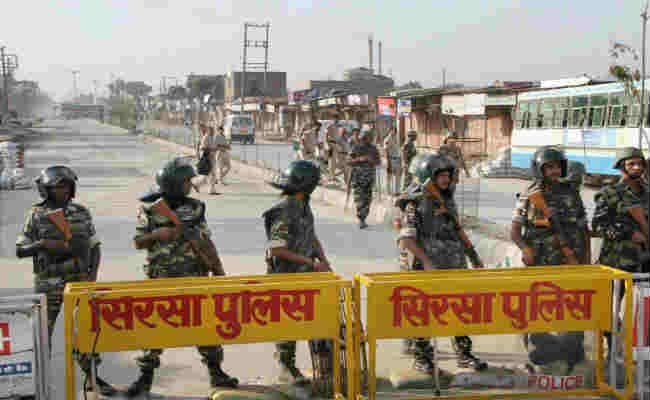डेरा परिसर में दो गुप्त सुरंगों का पता चला डेरा परिसर में दो गुप्त सुरंगों का पता चला