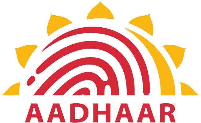 क्लोन फिंगर प्रिंट से बना रहे थे फर्जी आधार कार्ड, सरगना समेत 10 गिरफ्तार
