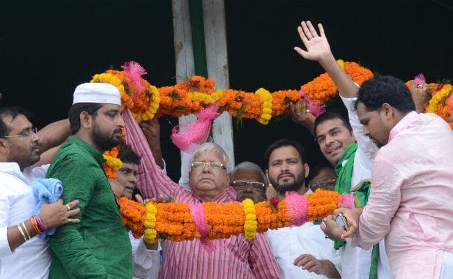 गद्दी नहीं छोड़ेंगे, तो गरदनिया देगी जनता : रघुवंश प्रसाद