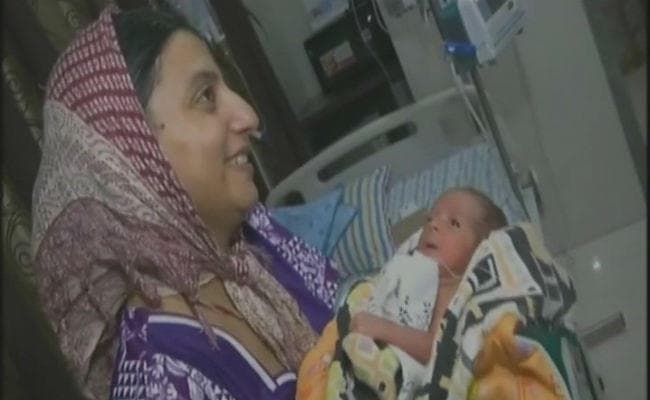 गुजरात में जीएसटी के तर्ज पर एक परिवार ने बेटियों का नाम रखा गारवी, सांची और तारवी