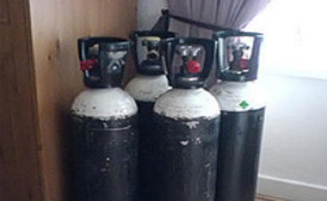 बिहार : कटिहार के अस्पताल में ऑक्सीजन के लिए तड़प-तड़प कर मरीज की मौत, हंगामा