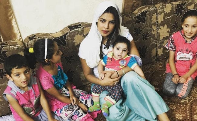 फिर सोशल मीडिया पर ट्रोल हुईं #PriyankaChopra, दिया मुं‍हतोड़ जवाब...!