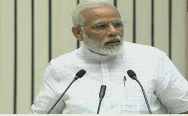 मोदी ने किया ‘रोज डे’ को सपोर्ट, अब क्या करेंगे बजरंग दल वाले?