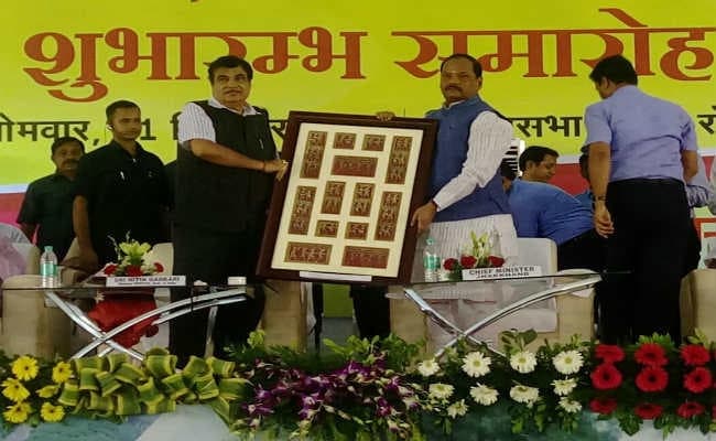 गडकरी का एलान, रघुवर सरकार के 1000 दिन पर झारखंड को 1000 किमी सड़क का दूंगा तोहफा