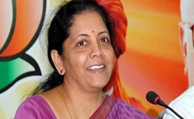 रक्षा मंत्री सीतारमण तीनों सेना प्रमुखों के साथ रोज करेंगी बैठक