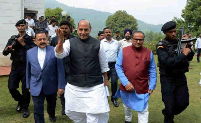 केंद्र जम्मू कश्मीर के लोगों की भावनाओं के खिलाफ कोई कदम नहीं उठाएगा : राजनाथ