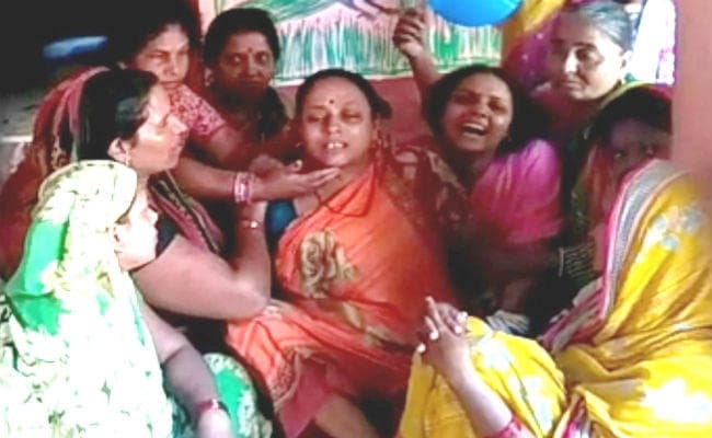 मातम : घर पहुंचे मृतकों के शव, मुन्ना पर ही आश्रित था परिवार, ताड़ी पर प्रतिबंध ने किया था पिता को बेरोजगार