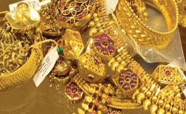 सीवान में गहने की दुकान में बड़ी लूट, बोरा भर कर जेवरात ले गये लुटेरे, थाने से 100 मीटर की दूरी पर है दुकान