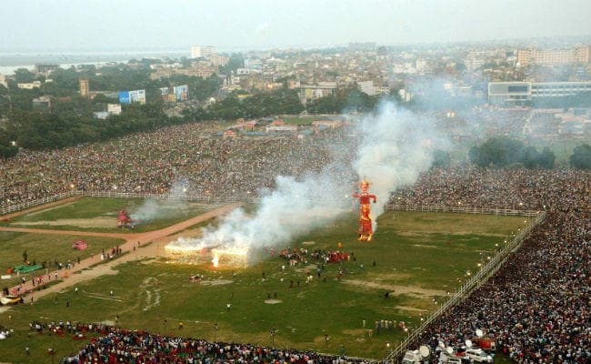 64 वर्षों से पटना के गांधी मैदान में होने वाले रावण वध समारोह पर कोरोना का संकट, वर्चुअल तरीके से हो सकता है कार्यक्रम…