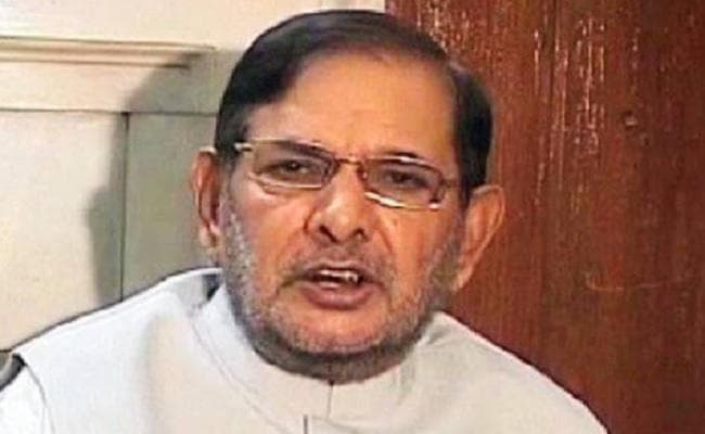 राज्यसभा की अपनी सदस्यता पर मंडराते संकट पर बोले शरद, पहाड़ से लड़ रहे हैं तो चोट तो लगेगी ही