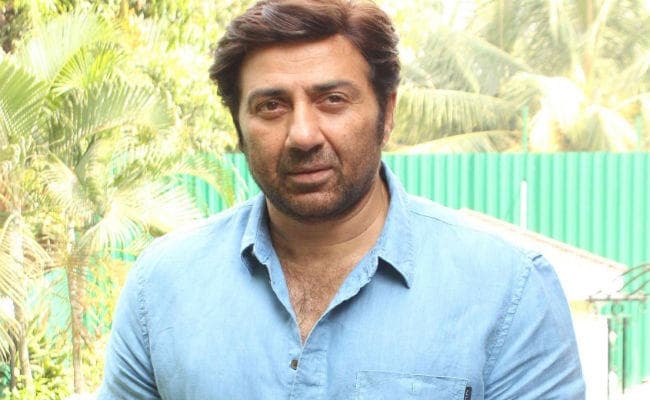 मेरे बेटे को मुझसे बेहतर कौन लॉन्‍च कर सकता है: सनी देओल