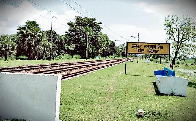 ये है बिहार का एक ऐसा स्टेशन, जहां पूरे साल में सिर्फ 15 दिन ही रुकती हैं ट्रेनें