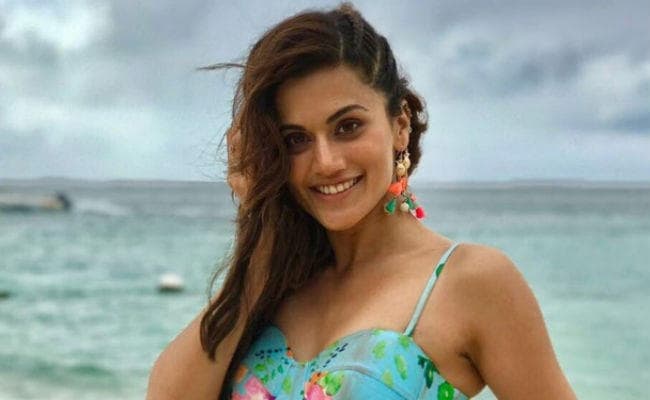 यूजर के भद्दे कमेंट पर भड़की #TaapseePannu, कहा- सॉरी भाई नहीं है मेरा, वरना...