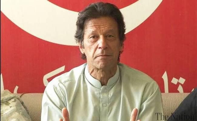इमरान खान के खिलाफ चुनाव आयोग ने जारी किया गिरफ्तारी वारंट