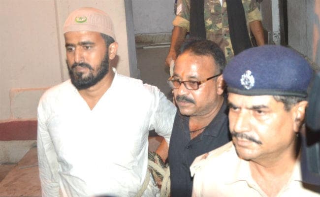 तौसीफ ने किया खुलासा : बिहार, मुंबई, गुजरात व राजस्थान में छिपे हैं कई आतंकी, नेटवर्क में शामिल कई लोगों के नाम उगले