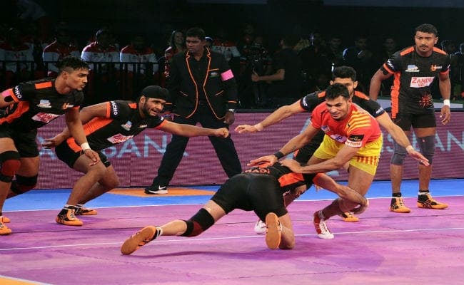 Pro Kabaddi League 2017 : गुजरात ने मुंबई को 39-28 से रौंदा, खिलाडि़यों को भाया रांची का मौसम