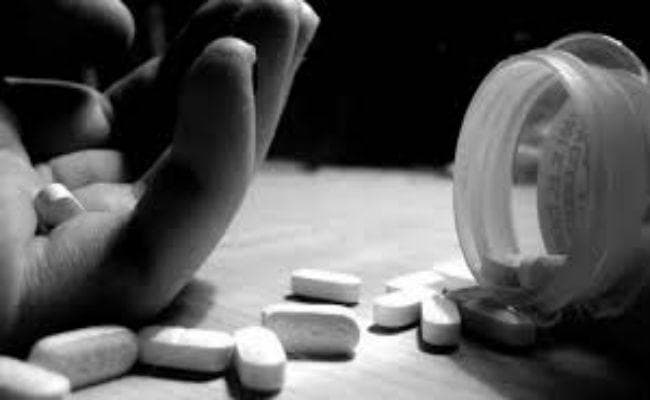 साहेबगंज : सल्फास की गोली खाकर प्रोफेसर ने दे दी जान