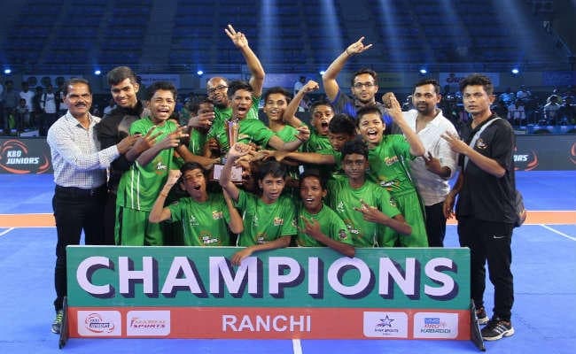 प्रो कबड्डी के खुमार के बीच जूनियर कबड्डी का चैंपियन बना डीएवी स्‍कूल गांधीनगर